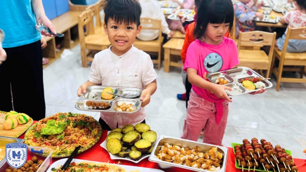 Lịch sinh hoạt hàng ngày của trẻ tại trường mầm non